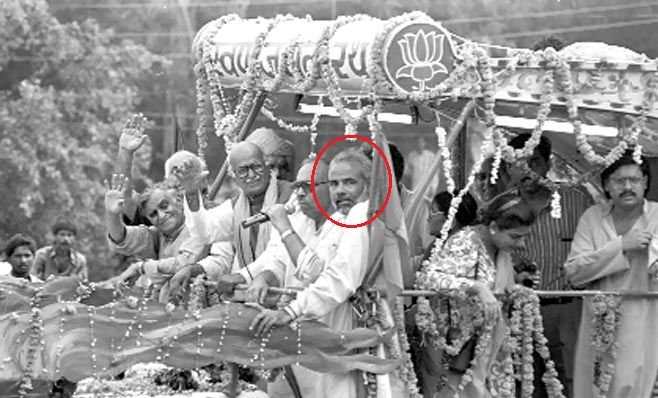 early political journey of narendra modi in gujrat